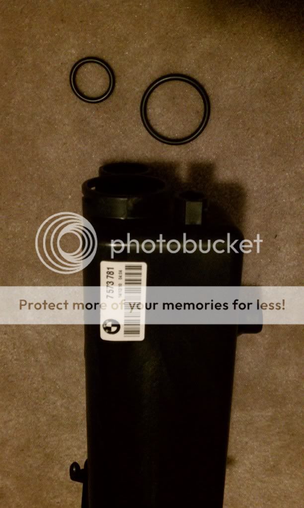 Replacement Orings on Upper/Lower/Expansion Tank(s) Oring only E46